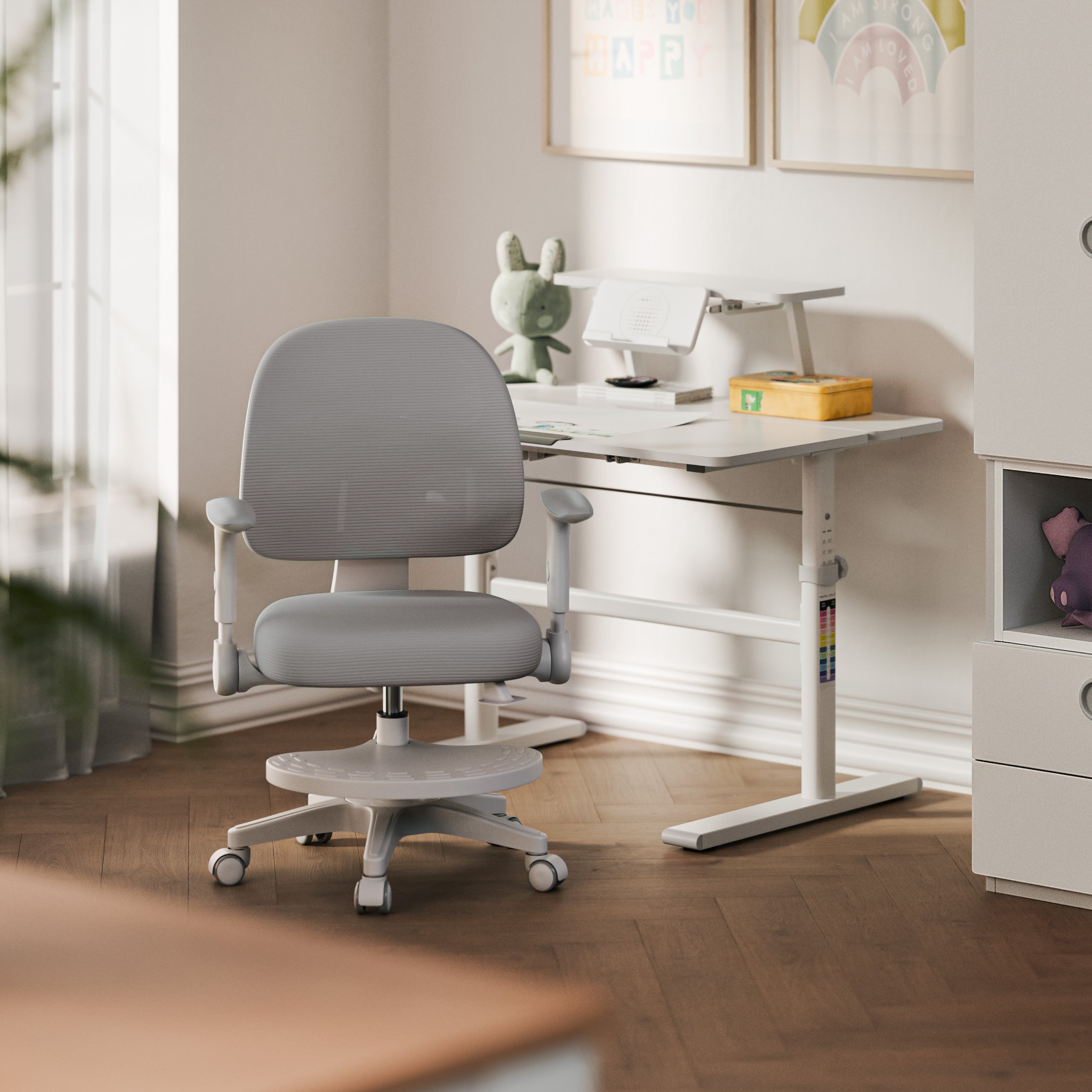 Ergonomická otočná židle pro děti