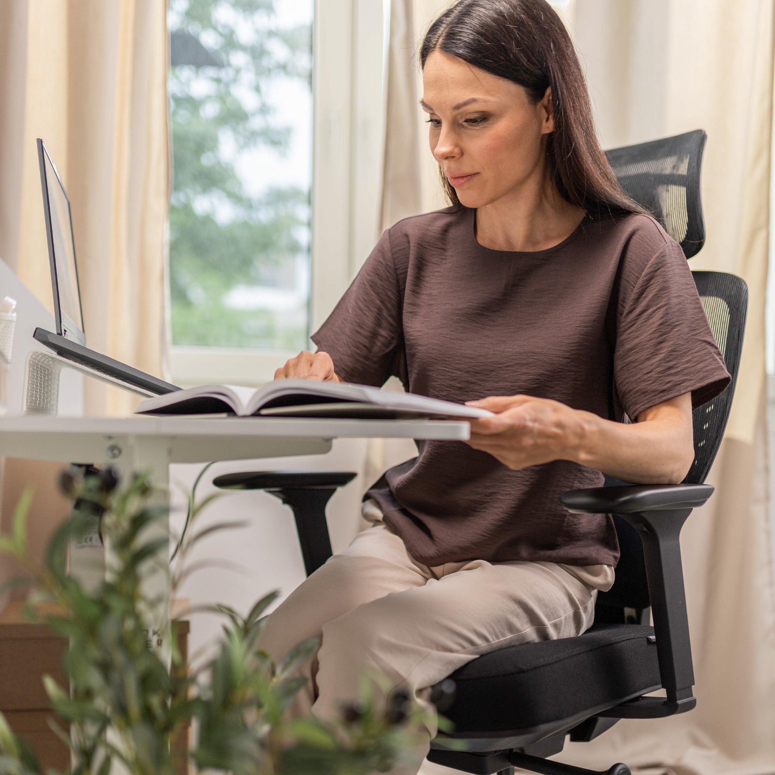 Ergonomické masážní křeslo Mark Adler Leadpro 8.7 Black